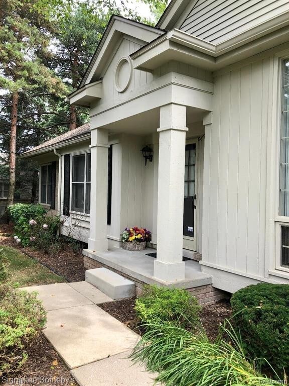 Foto del edificio - 6012 Danbury Ct