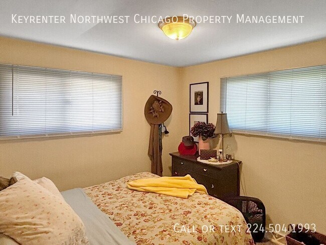 Foto del edificio - 912 W Oakwood Dr