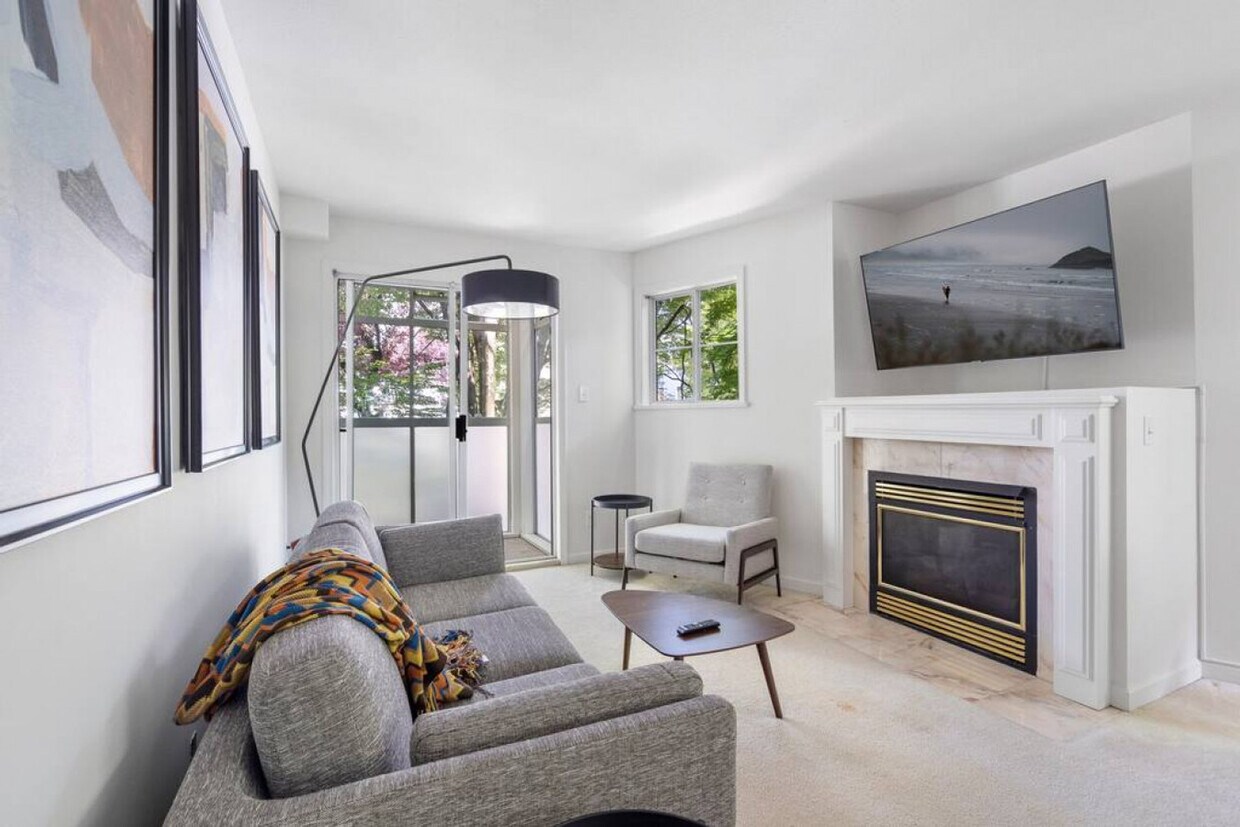 Photo principale - 1126 W 11th Ave
