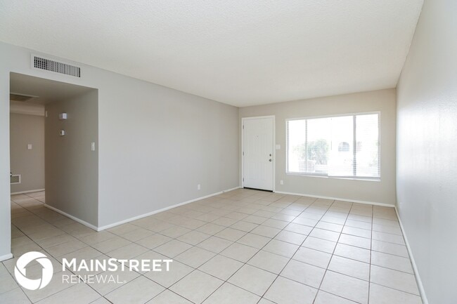 Foto del edificio - 2355 S Spruce