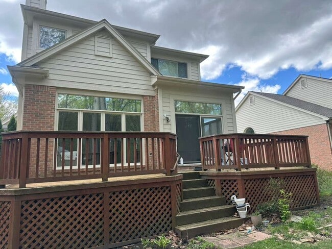 Building Photo - 1154 Bluebird Dr