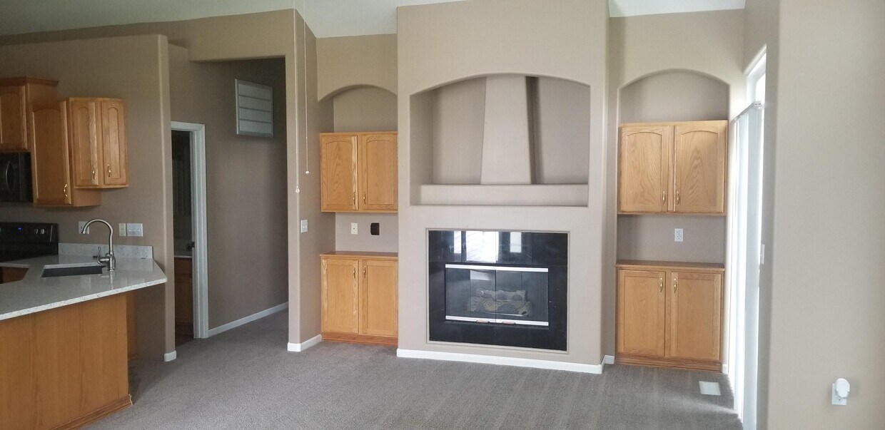 Primary Photo - 1709 Lynnwood Dr