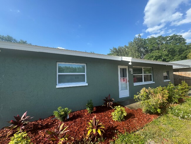 Foto del edificio - 4331 56th Ave Terrace E