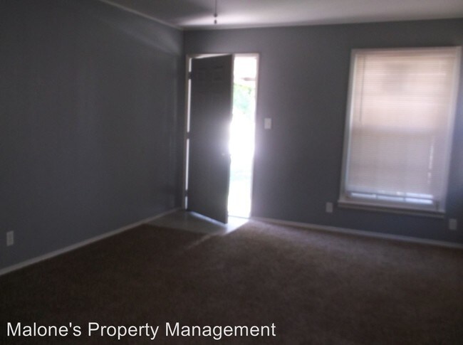 Building Photo - 4 br, 1.5 bath House - 4205 SE 26