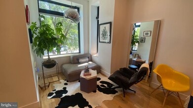 Building Photo - 1526 6th St NW