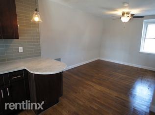 Foto del edificio - 605 E 7th St