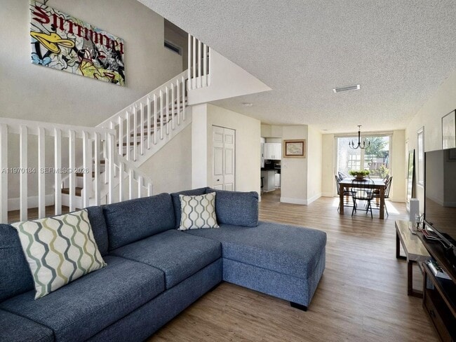 Foto del edificio - 10708 NW 12th Manor