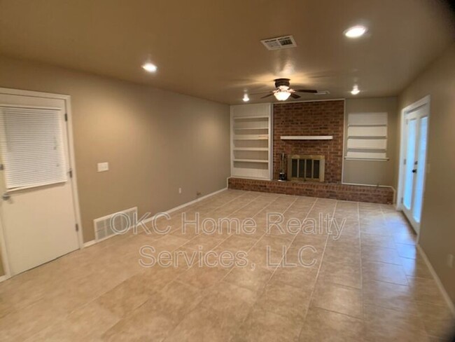 Foto del edificio - 5809 NW 62nd St