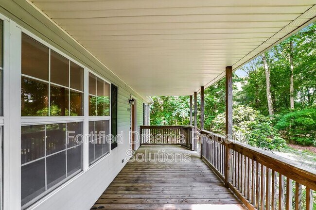 Foto del edificio - 5334 Troy Smith Rd