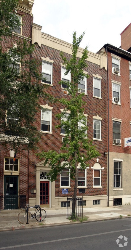 Building Photo - 1313 Spruce St