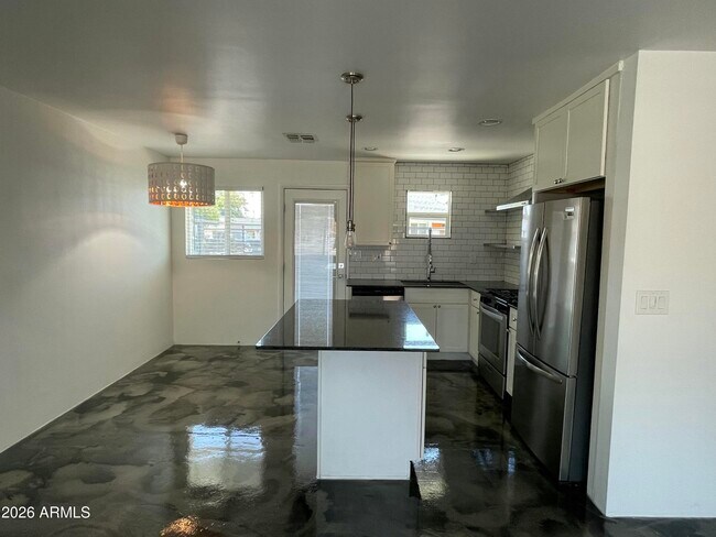 Foto del edificio - 3416 N 37th St