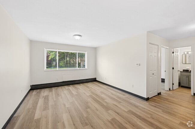 1BR, 1BA - 550SF - Living Room - The Alba Apartments