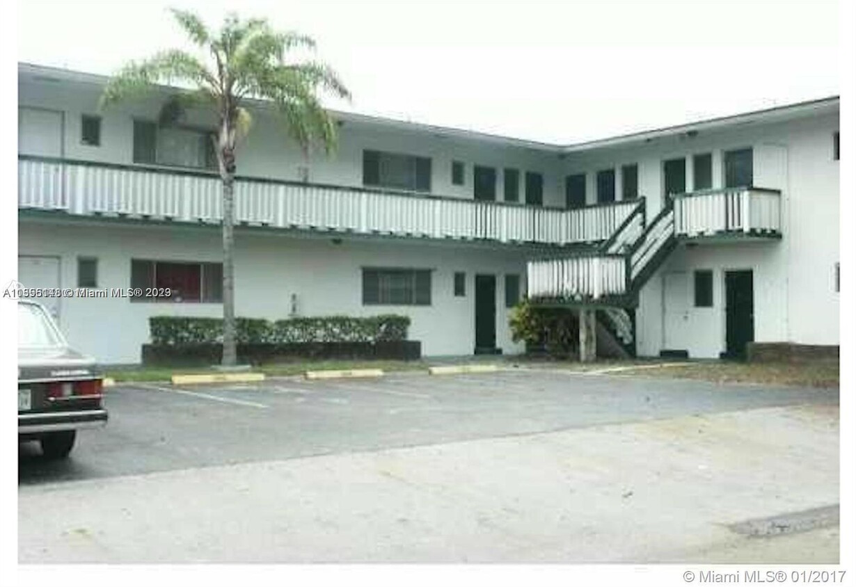 Primary Photo - 6750 Arbor Dr