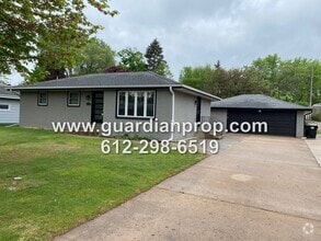 Building Photo - 5249 Jeffery Dr