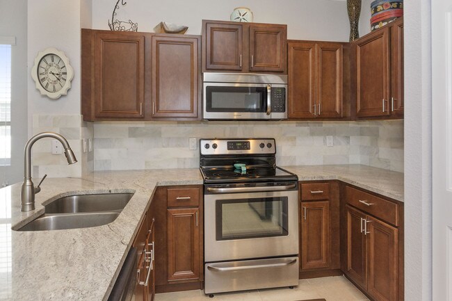 Building Photo - 1127  Vermilion Drive