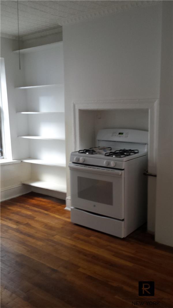 Foto del edificio - 464 West 25th Street