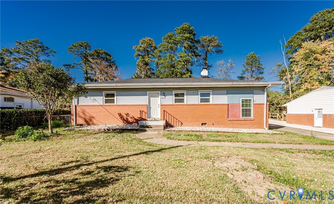 Primary Photo - 2604 Sunnybrook Rd