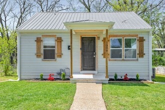 Building Photo - 1908 Cherry St