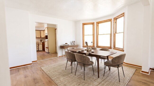 Foto del edificio - 816 W 22nd St