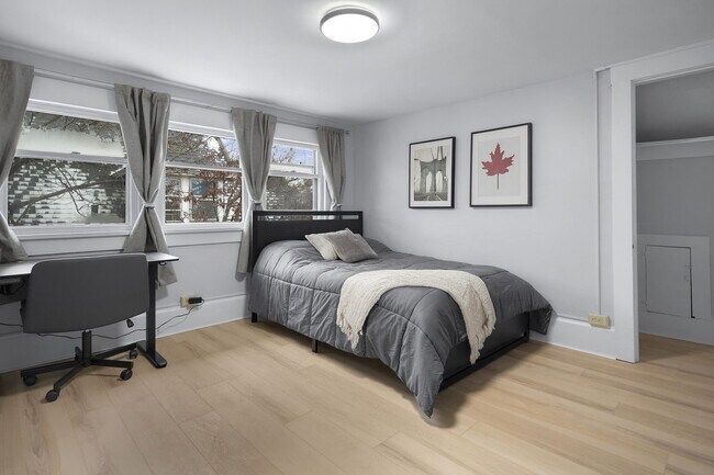 Unidad 6 - 104 Harvard Place