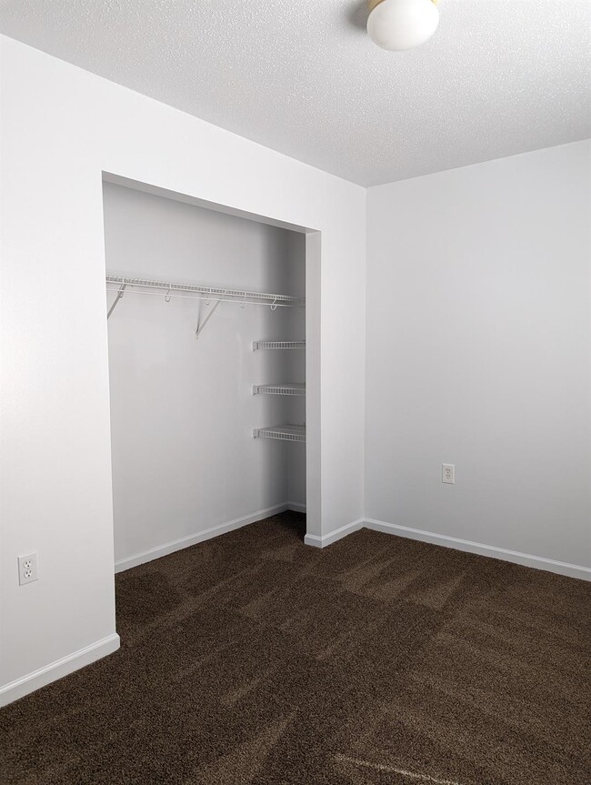 Building Photo - 1120 W Campus Dr