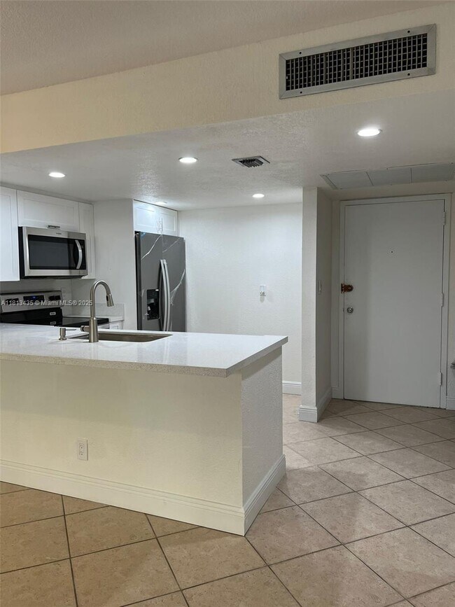 Building Photo - 601 Three Islands Boulevard