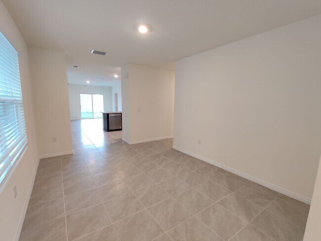 Building Photo - 16034 Soft Fern Trce