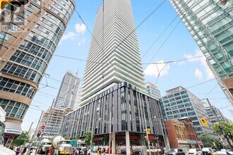 Building Photo - 25 Richmond St E