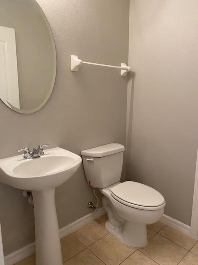 Powder Room Ground - 13055 Tigers Eye Dr