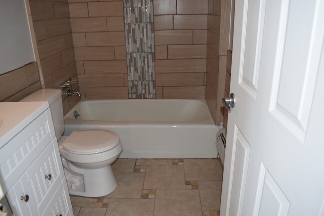 Building Photo - 33247 Kingslane Ct