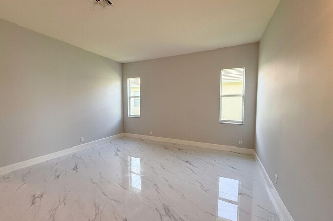 Foto del edificio - 109 NW Pleasant Grove Way