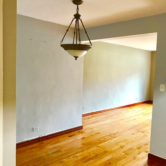 Foto del edificio - 75-25 210th St