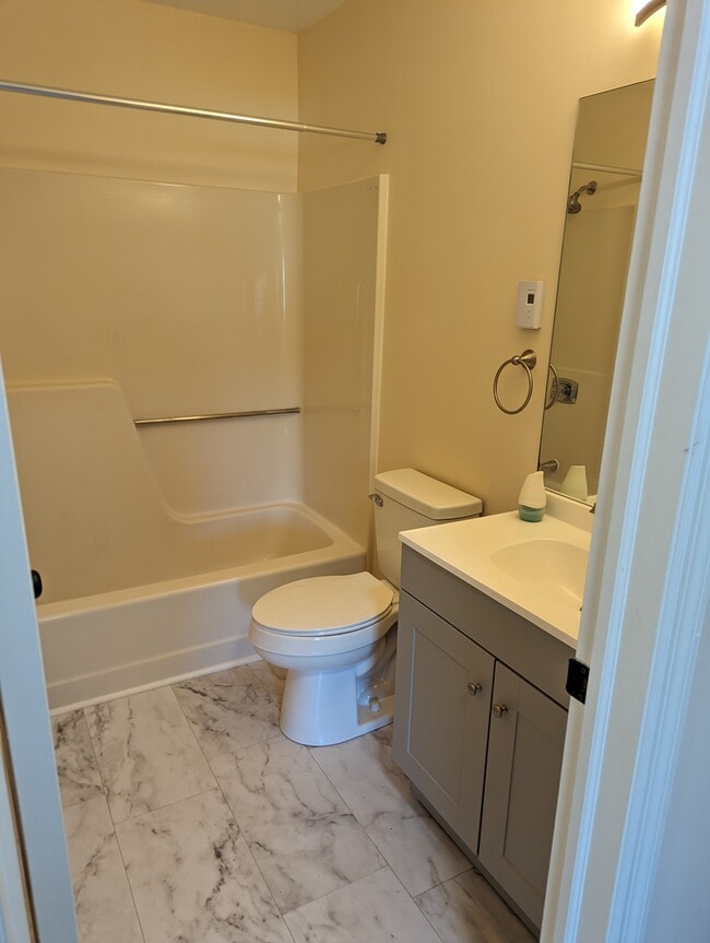 Building Photo - 59 Flynn Ave