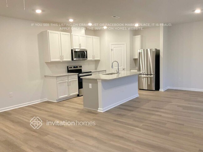 Foto del edificio - 3972 Zepelin Wy