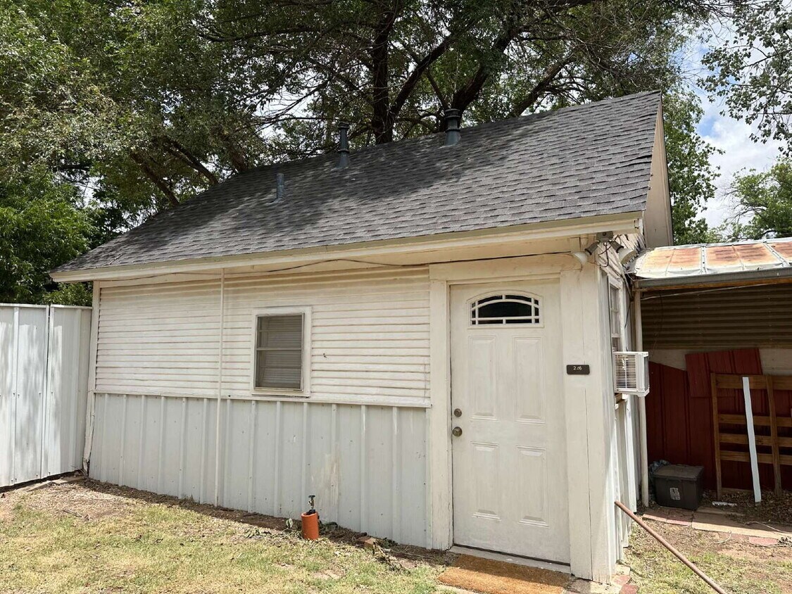 Foto principal - Charming & Cozy Back House Near Texas Tech!