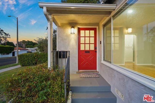 Foto del edificio - 16712 McCormick Street, Los Angeles, CA 91...