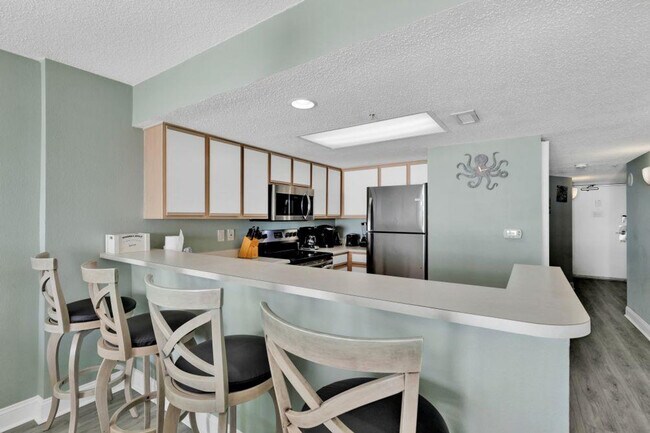 Building Photo - 2701 S Ocean Blvd