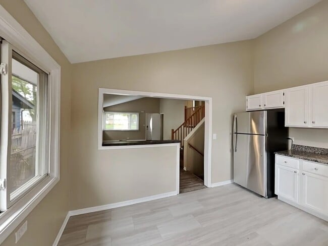 Building Photo - 16019 Laramie Ave