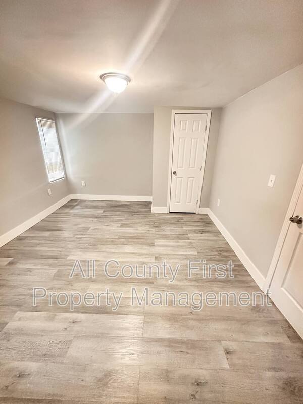 Foto del edificio - 7214 Center St