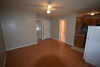 Building Photo - 113 Hagerman Ct