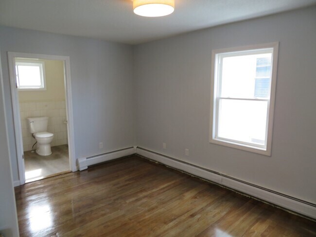 Building Photo - 276 Dartmouth St