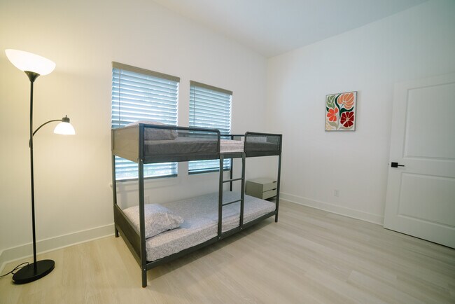 Foto del edificio - 7507 Springhill St