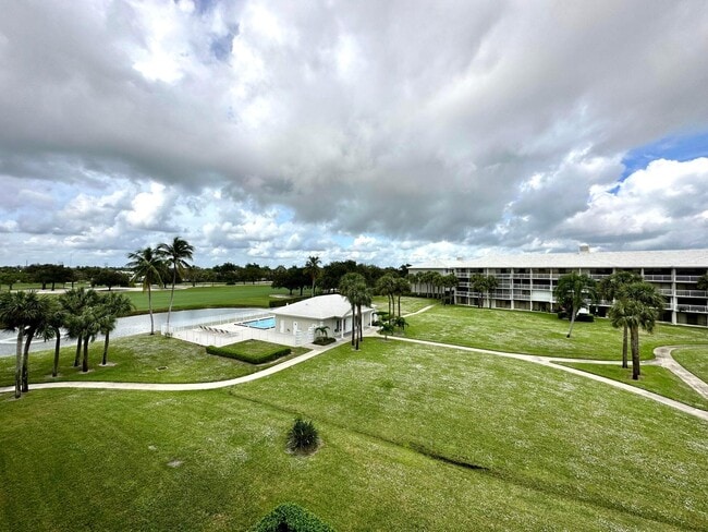 Building Photo - 3525 Village Blvd