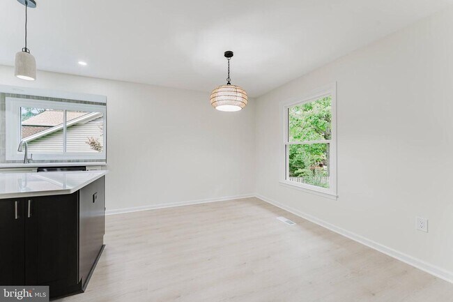 Foto del edificio - 7107 Sontag Way