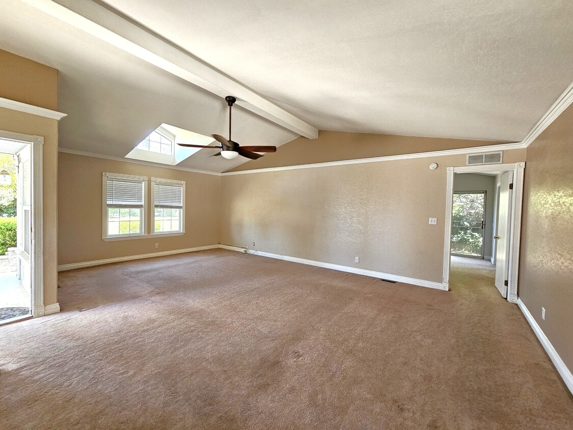 Foto del edificio - 21441 Waite St