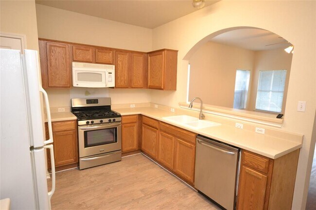Foto del edificio - 716 Northcreek Dr