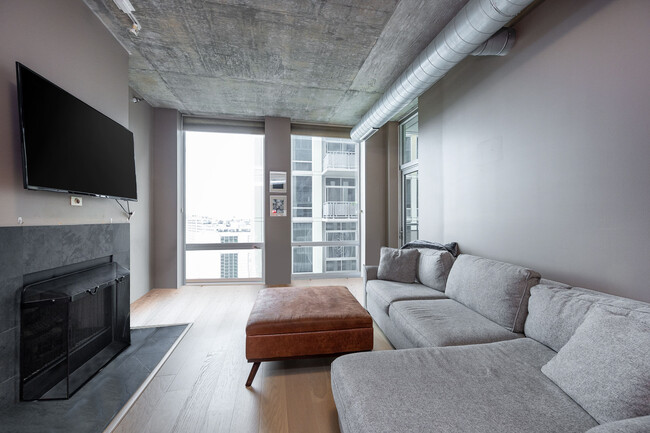 Foto del edificio - 700 N Larrabee St