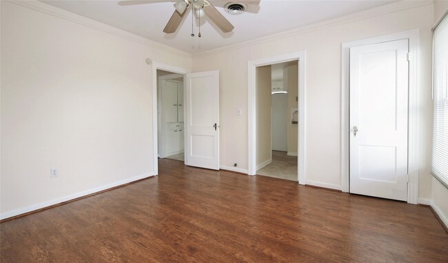 Building Photo - 2040 Marshall St