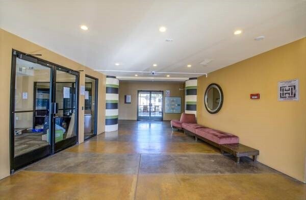 Building Photo - 1060 S 3rd St