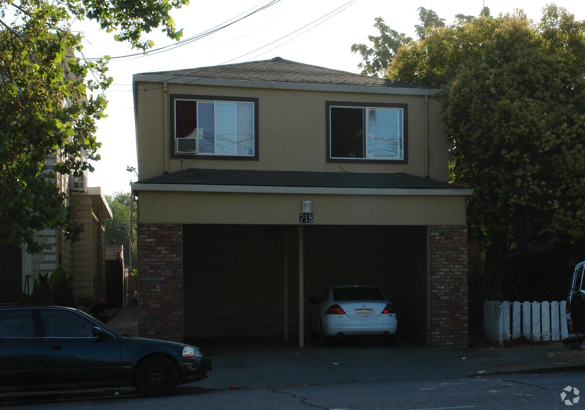 Building Photo - 718 S 2nd St